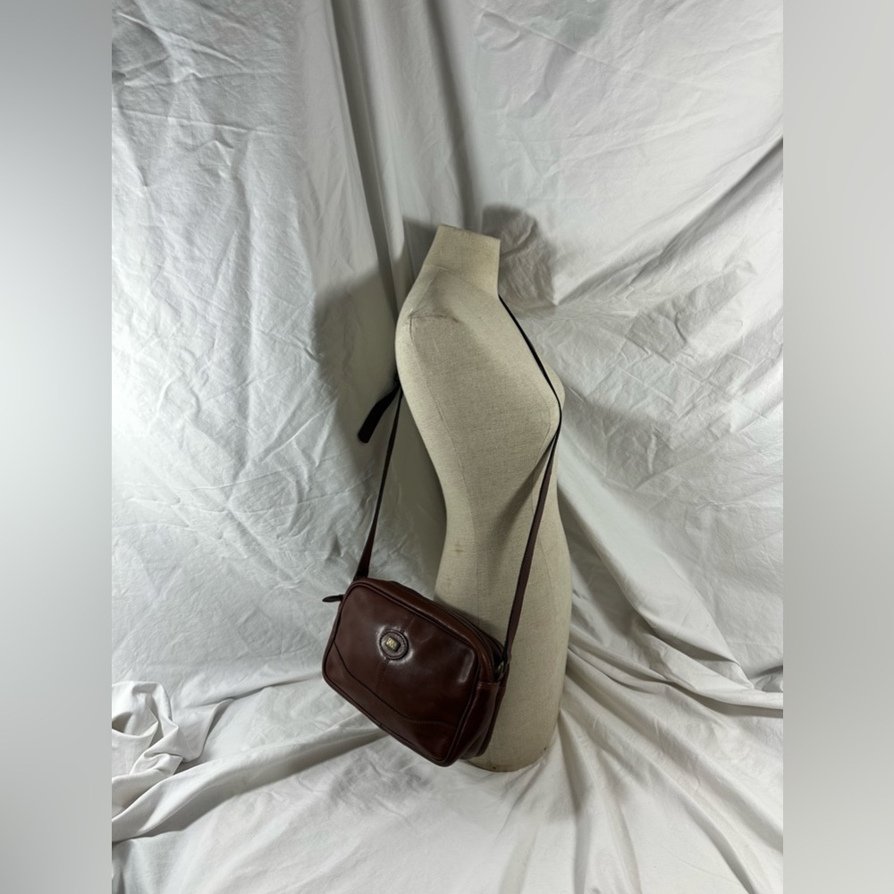 Vintage genuine LAND brown leather shoulder bag crossbody
